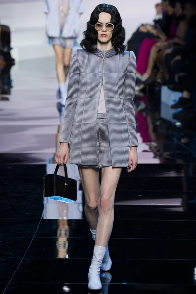 Look 1